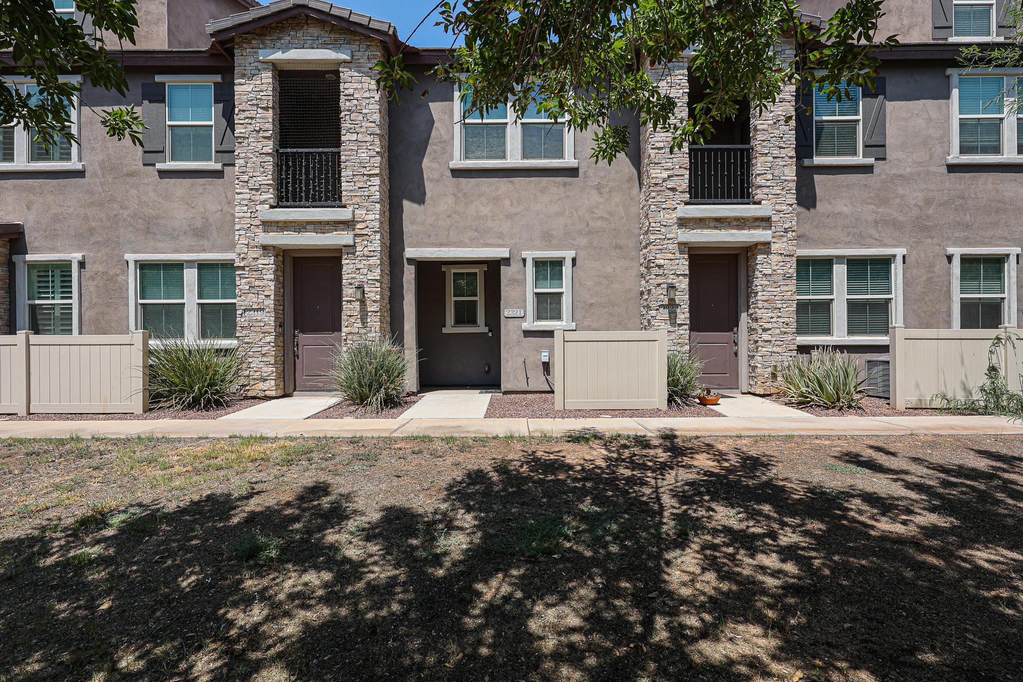 2321 East Hidalgo Avenue – photo 4