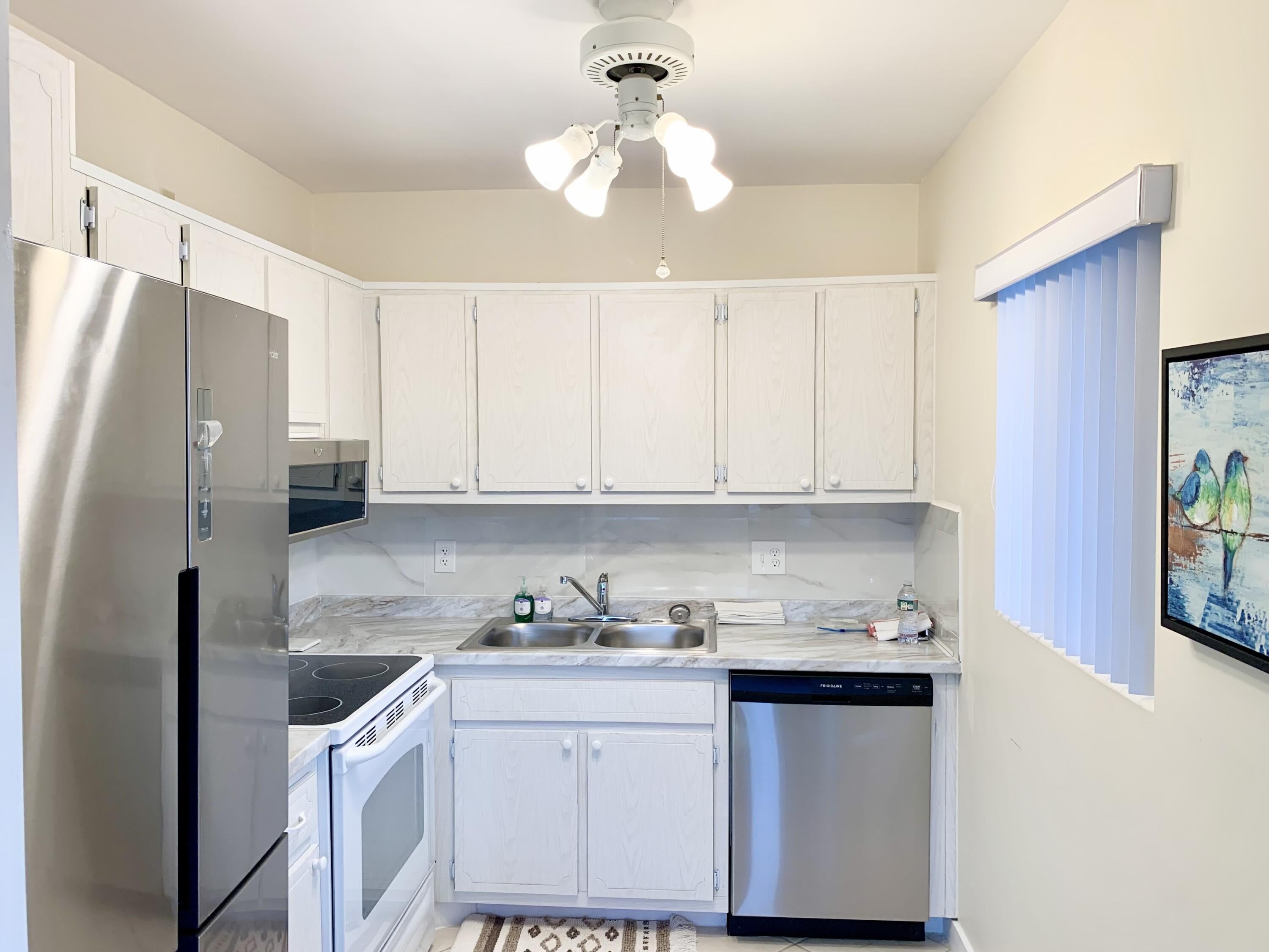 2880 Lake Osborne Drive – photo 4
