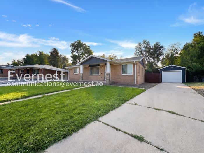 4220 South Inca Street – photo 2