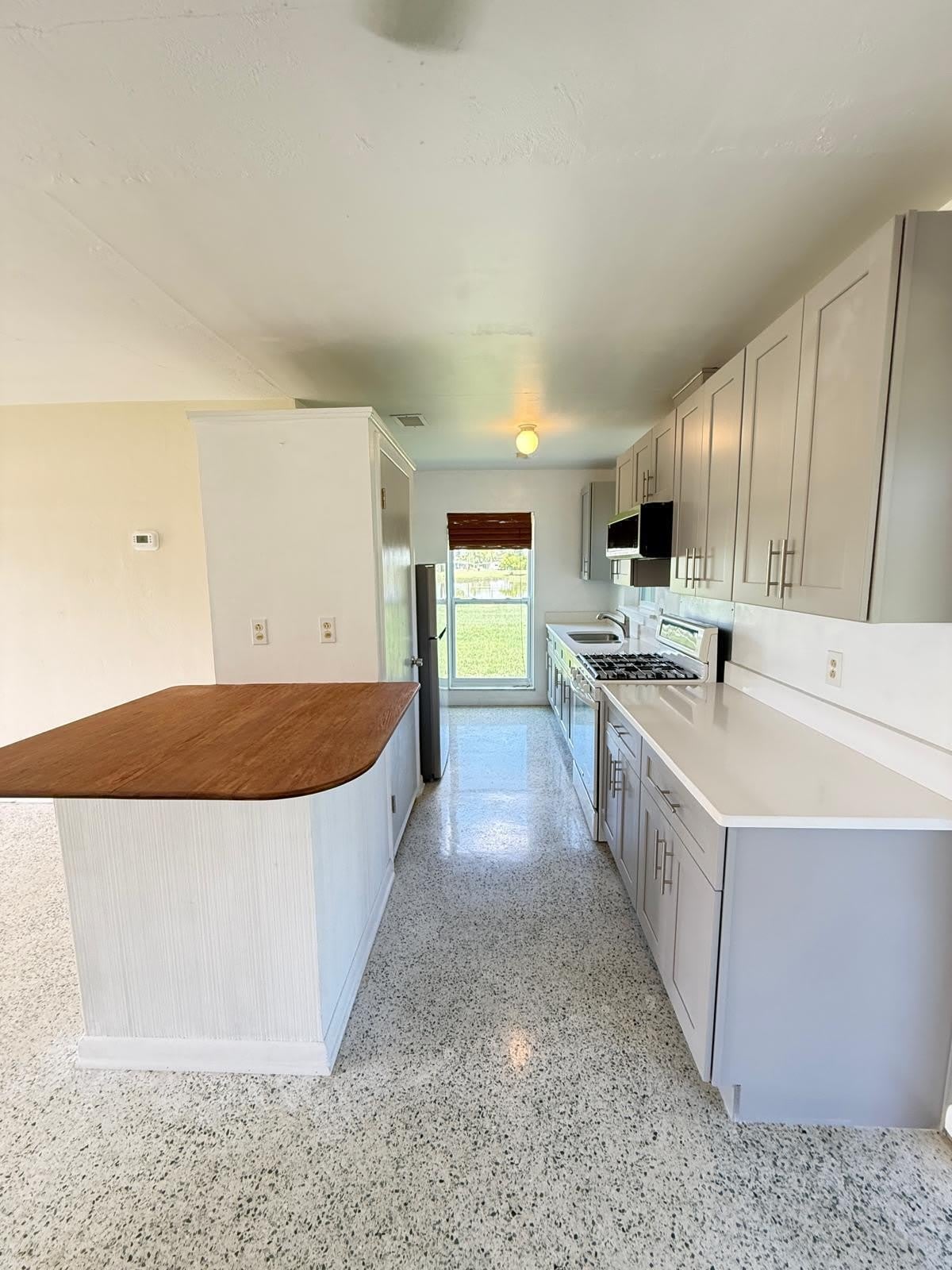 3231 SE Monte Vista Street – photo 5