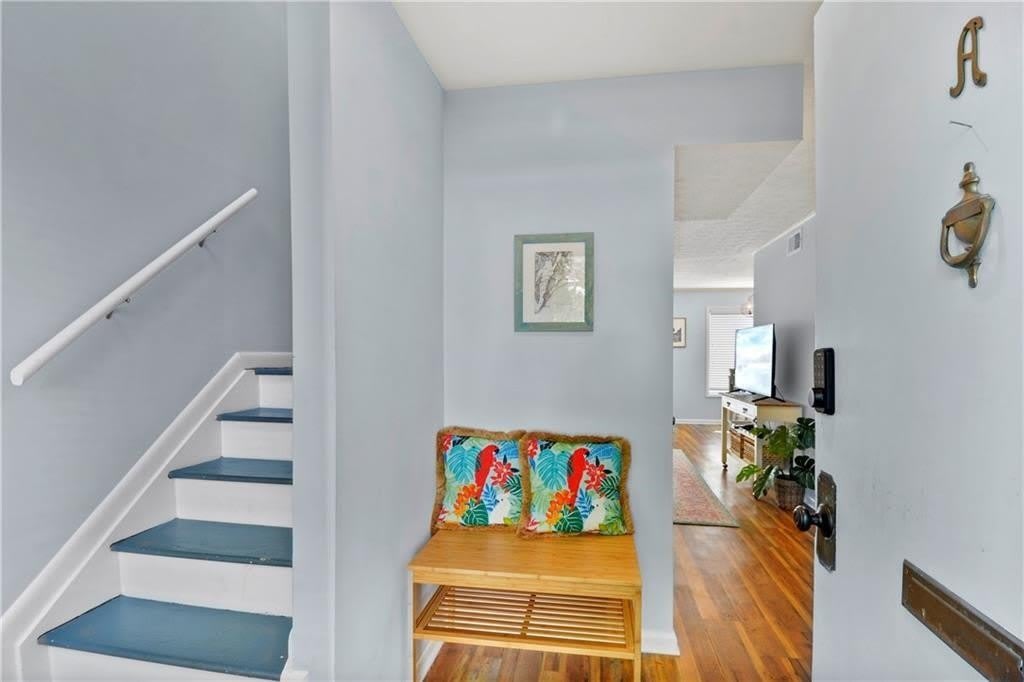 807 Mallery Street – photo 3