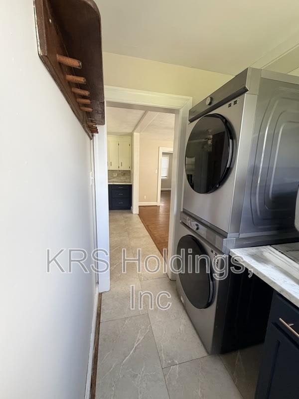 2709 Old Forest Rd – photo 5