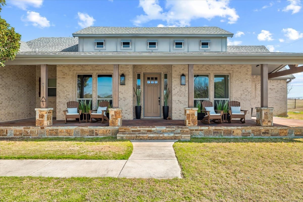 570 S Point Court – photo 2