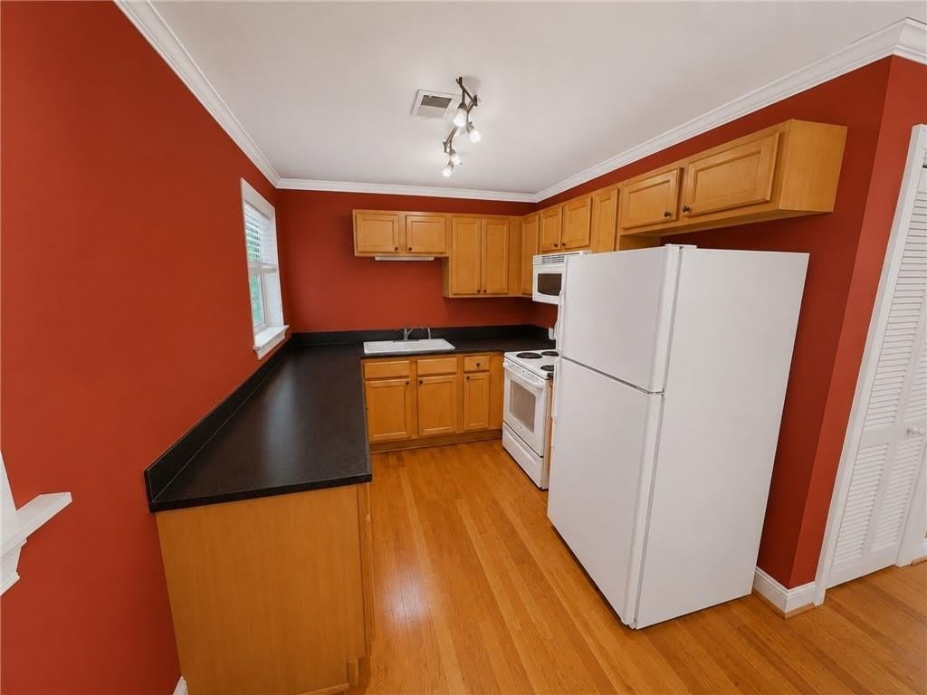 1643 Briarcliff Road Ne – photo 3