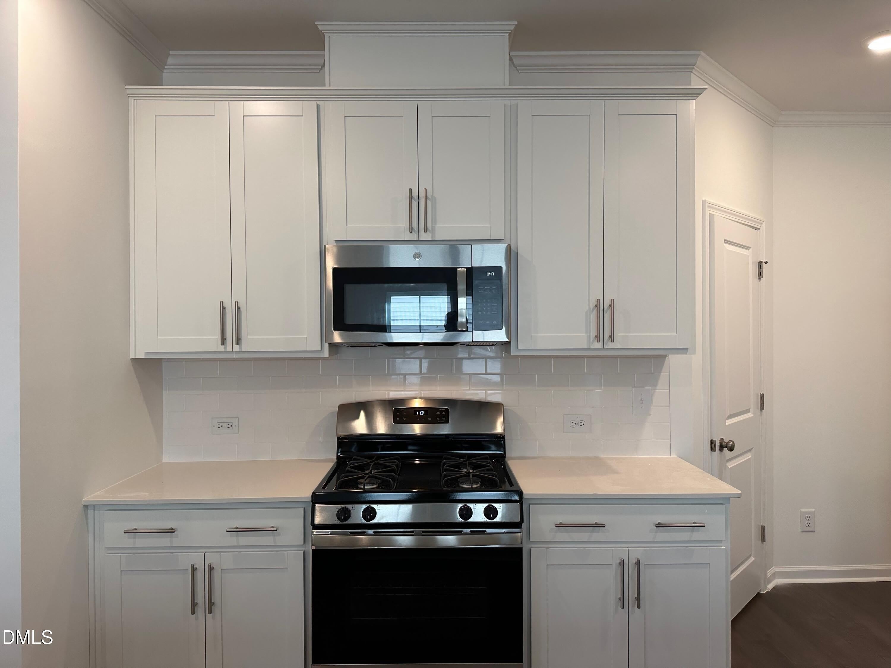 1033 Red Finch Way – photo 5