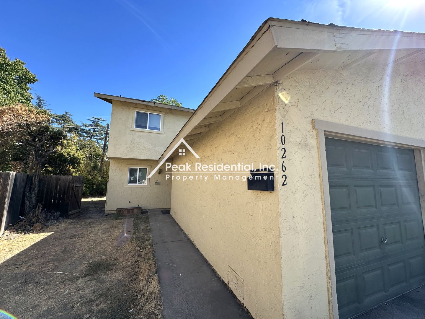 Updated 3bd/1.5ba Rancho Cordova Duplex – photo 2