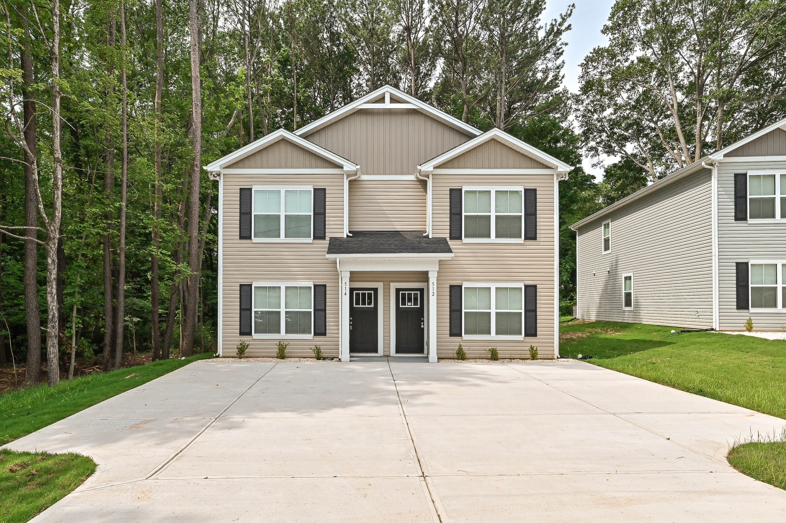 512 12th Avenue Northeast – photo 1