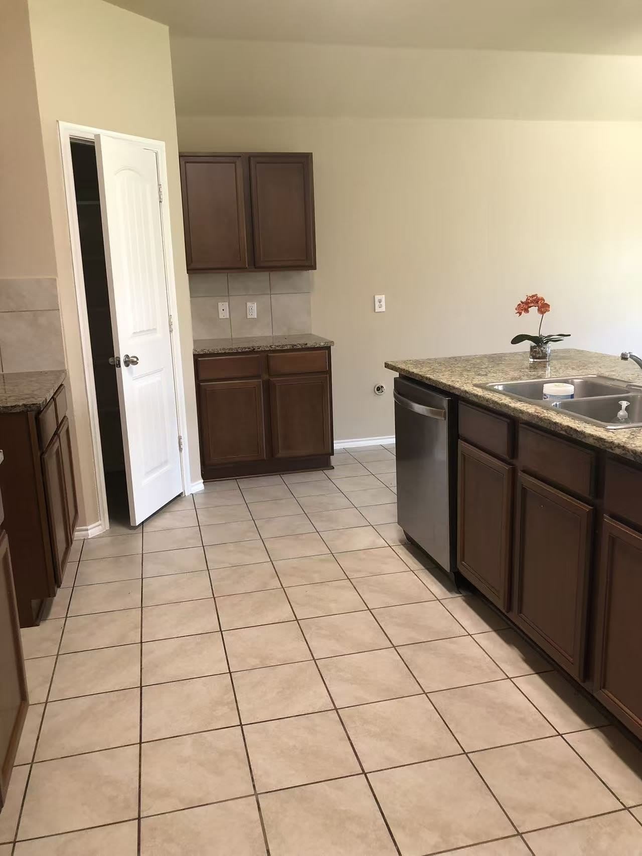2760 Tanner Street – photo 2