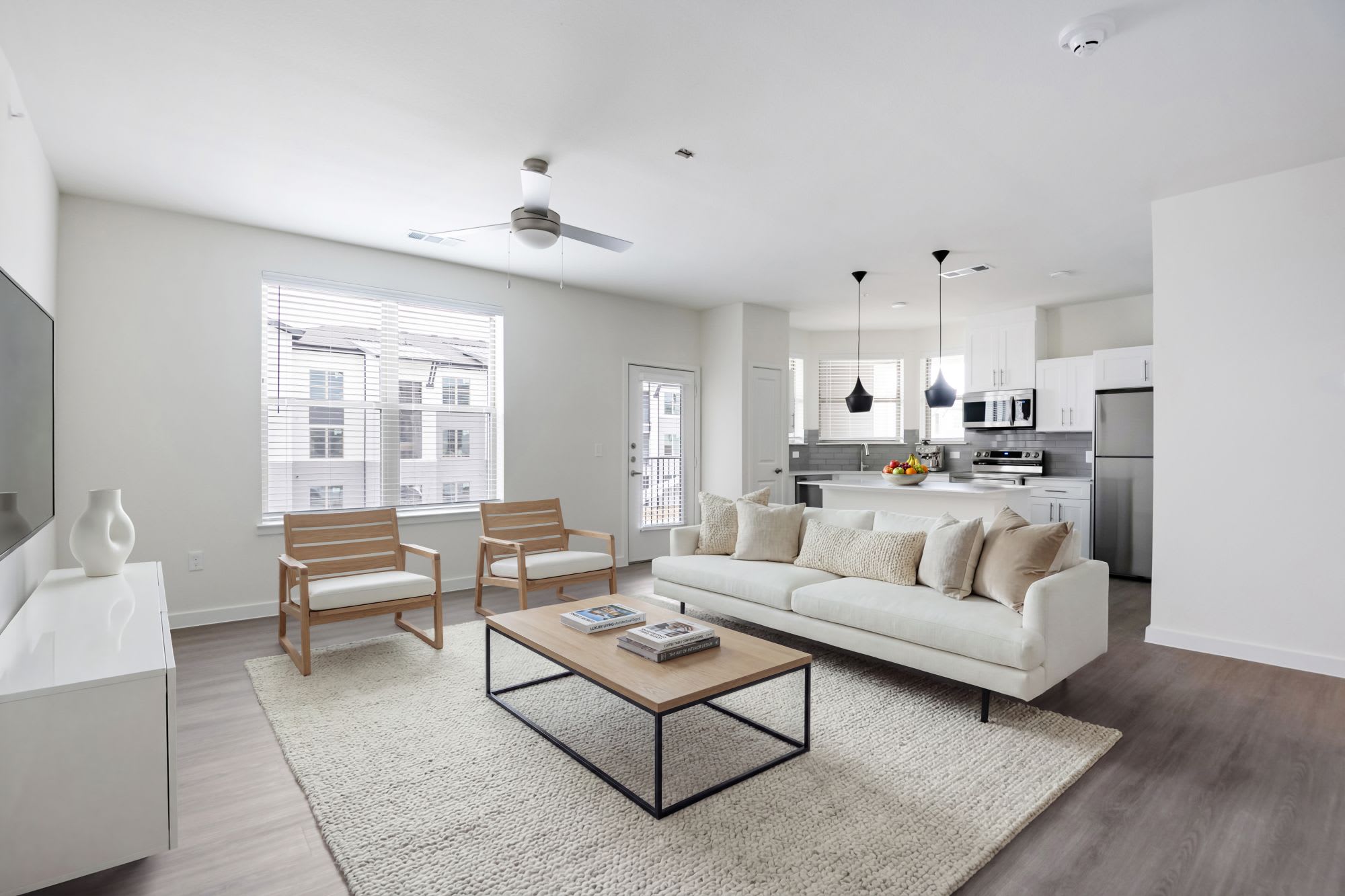 901 Rendon – photo 5