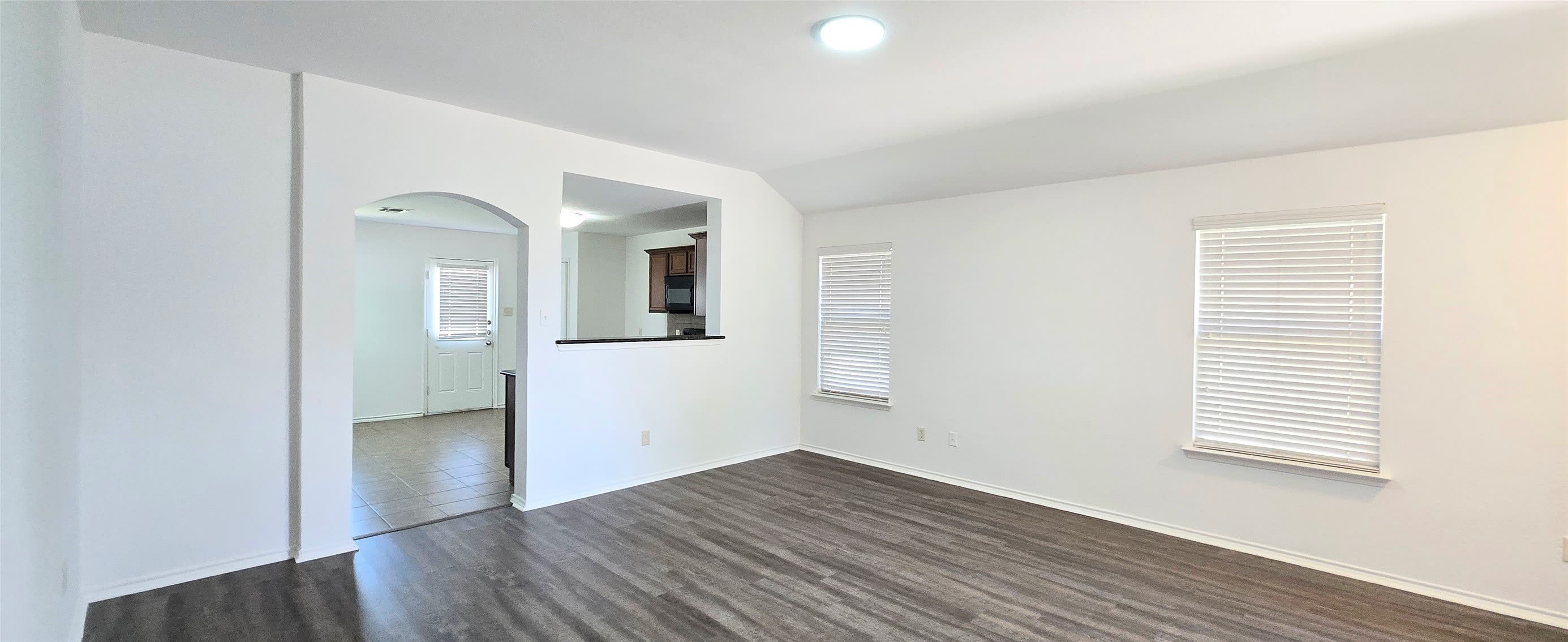 319 Elam Drive – photo 2