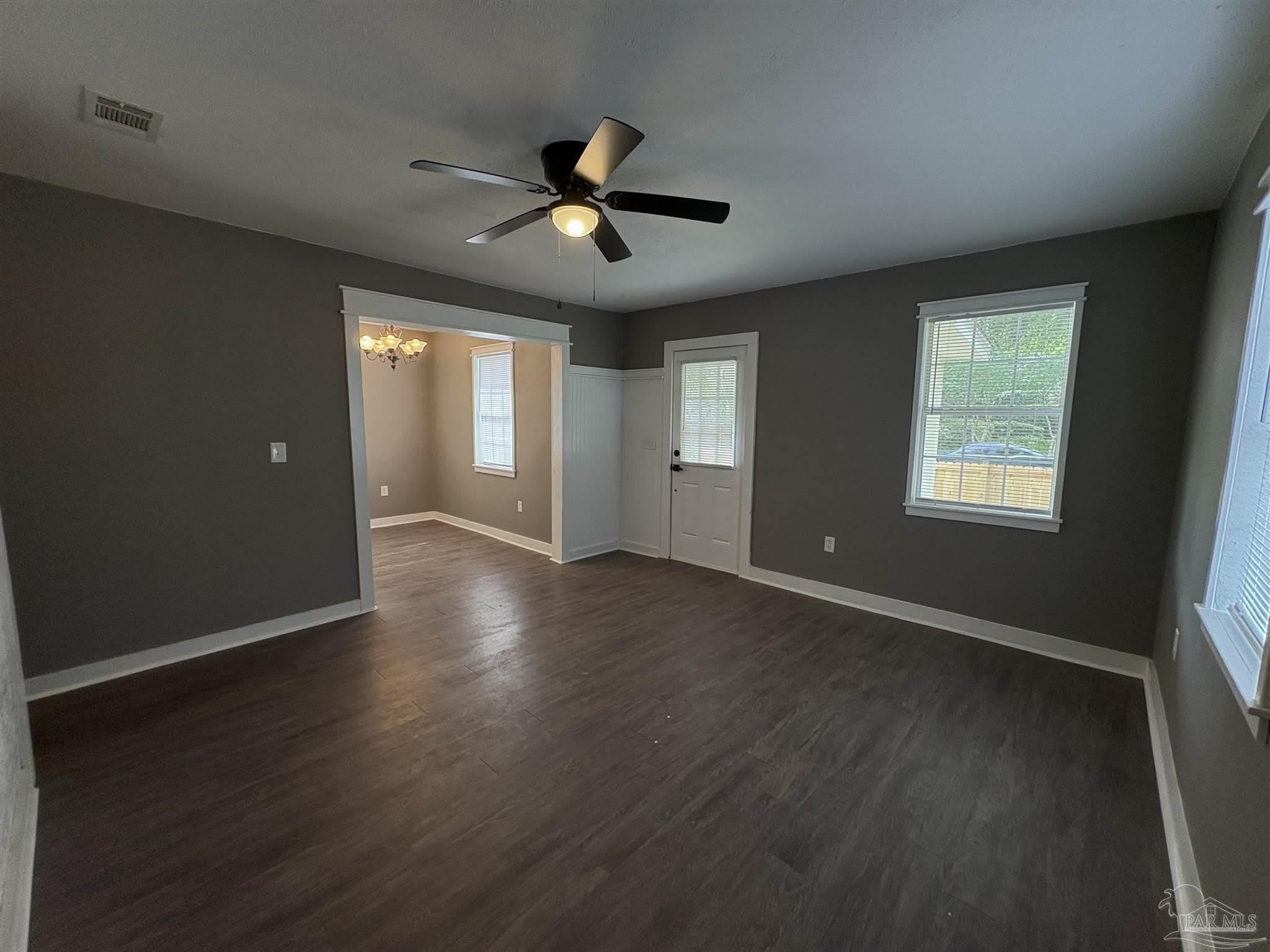 1212 N E St – photo 4