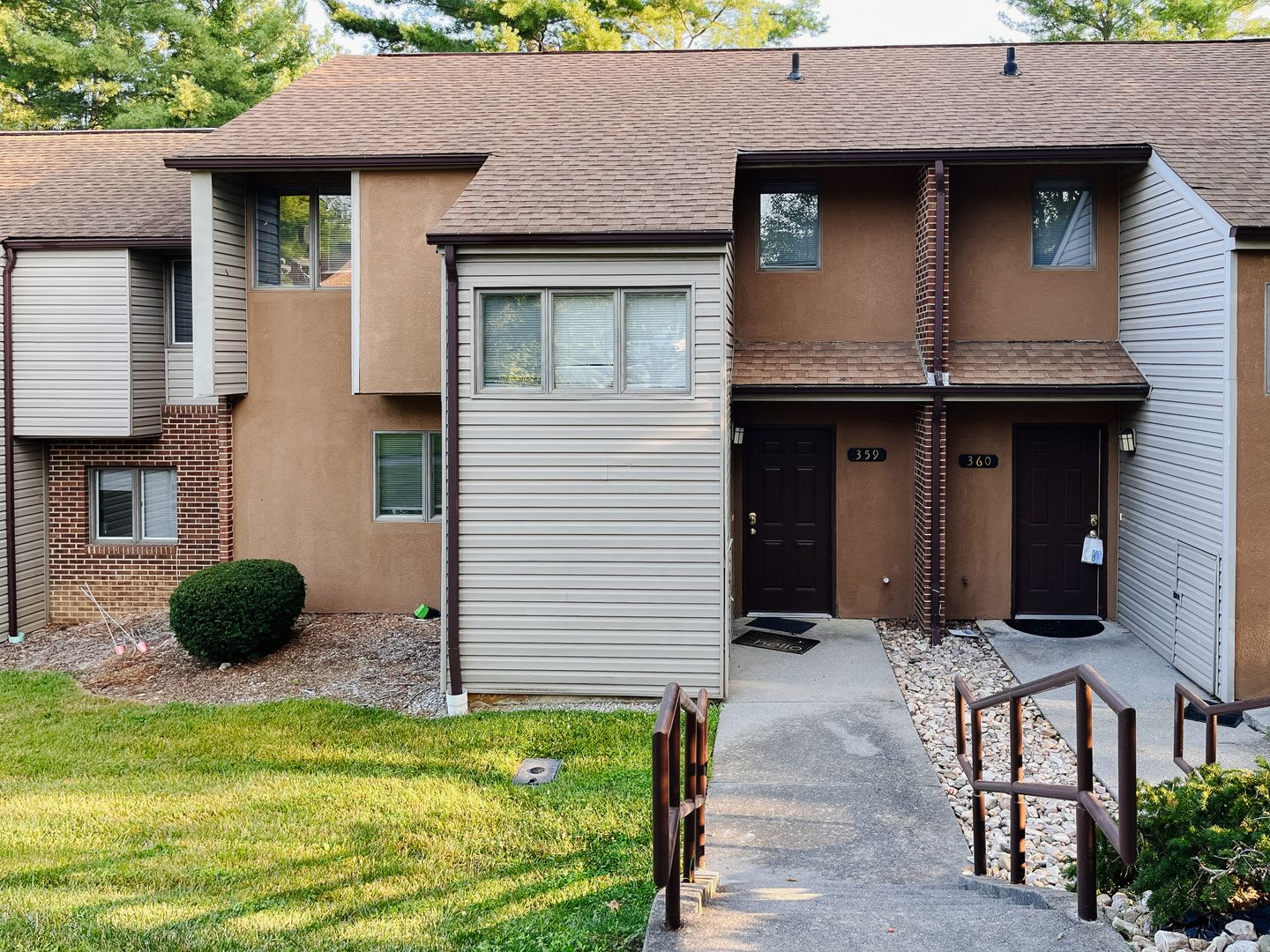 3 Bedroom 2.5 Bath Townhouse – photo 2