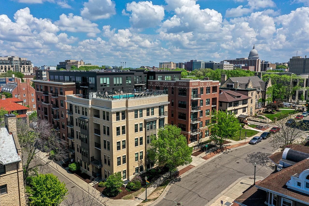 The Waterfront Apartments – photo 3