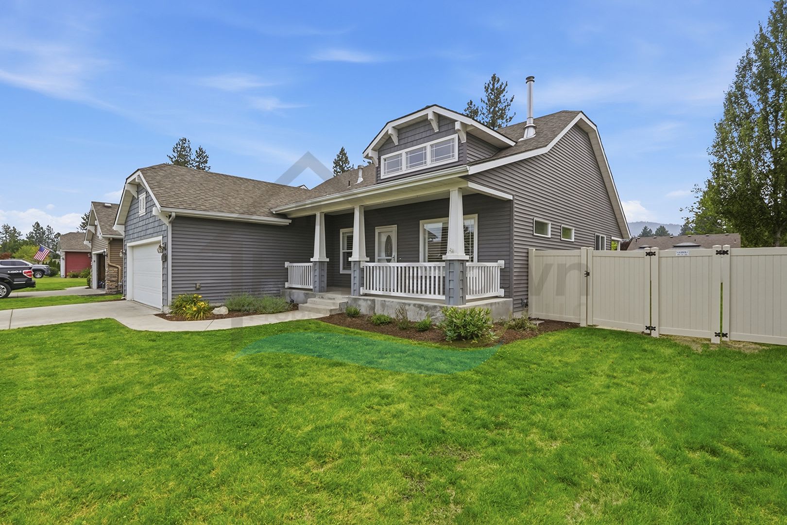 5-Bedroom 3-Bathroom Home with Attached 2-Car Garage Available in Post Falls! – photo 2
