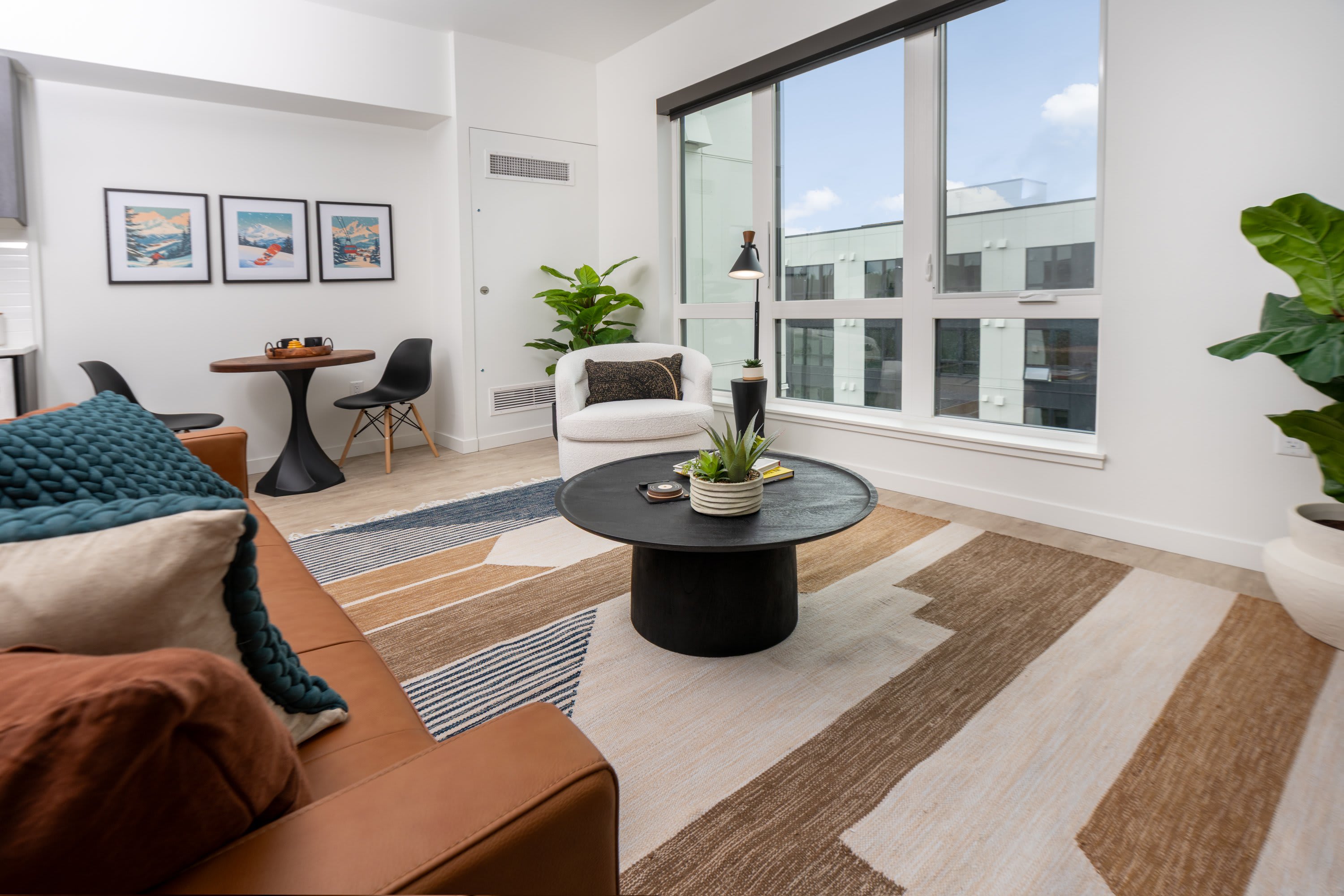 Copal Bellevue Apartments – photo 4