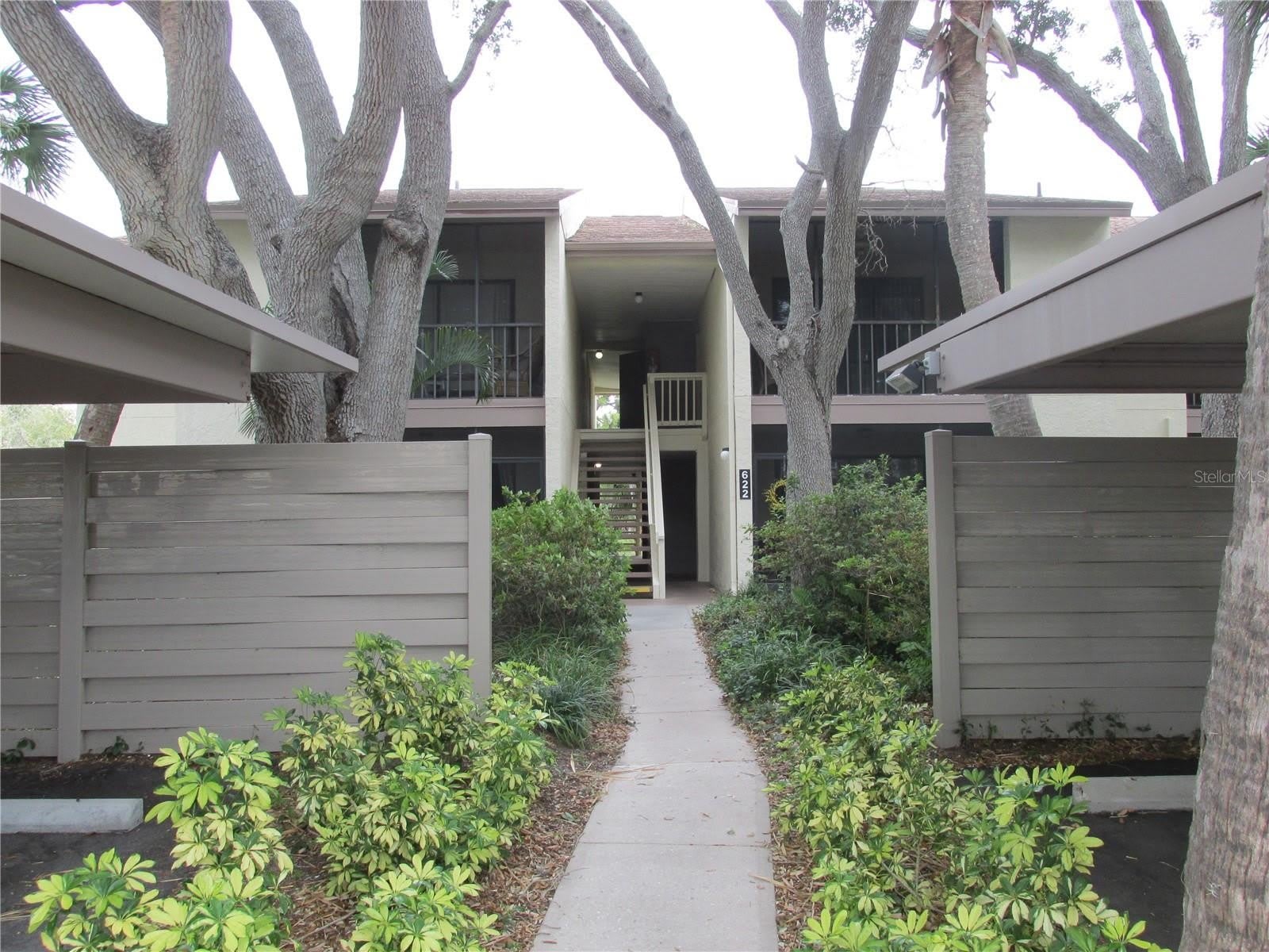 622 Bird Bay Drive S – photo 1
