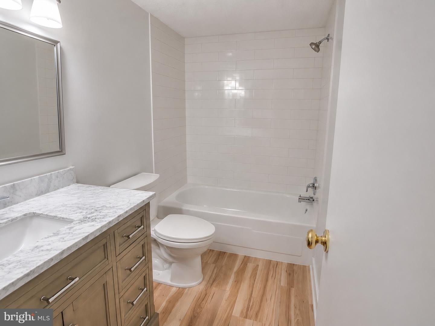 1580 Moorings Dr 11B – photo 5