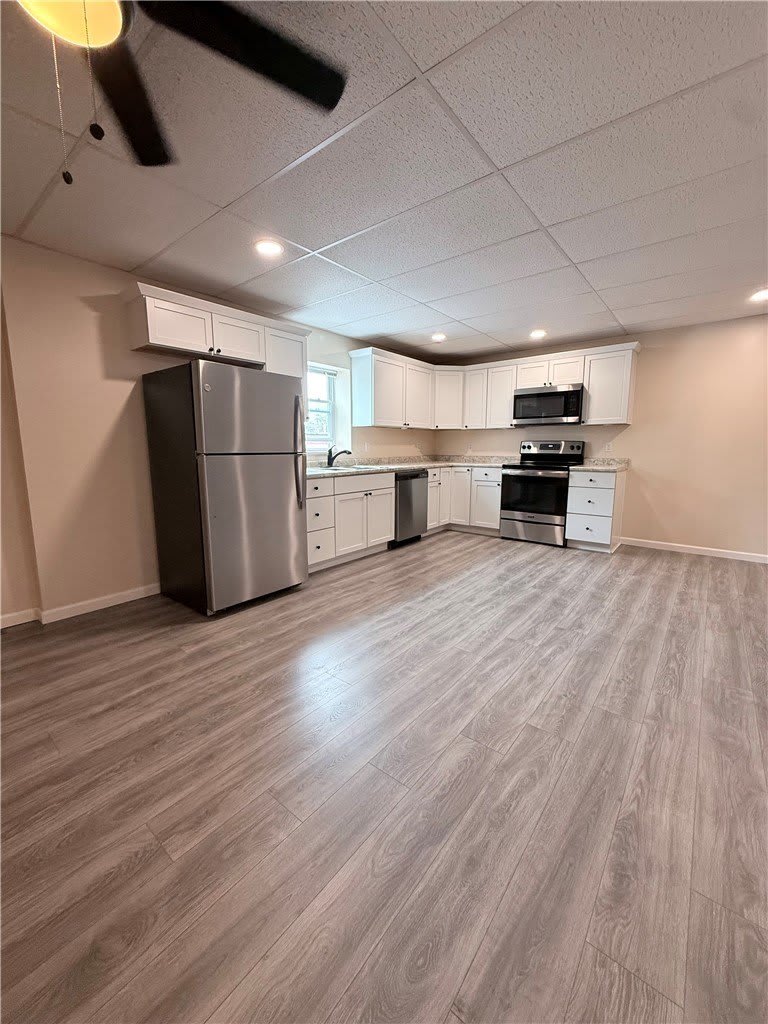 484 3rd Street – photo 3