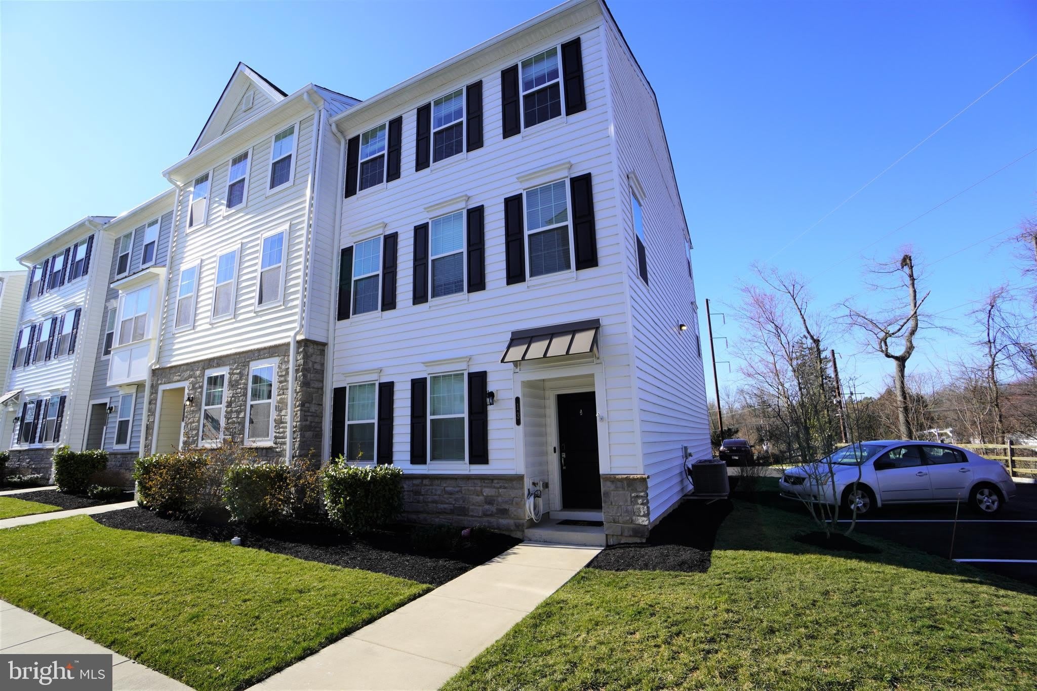 13 JESSOP Lane – photo 1