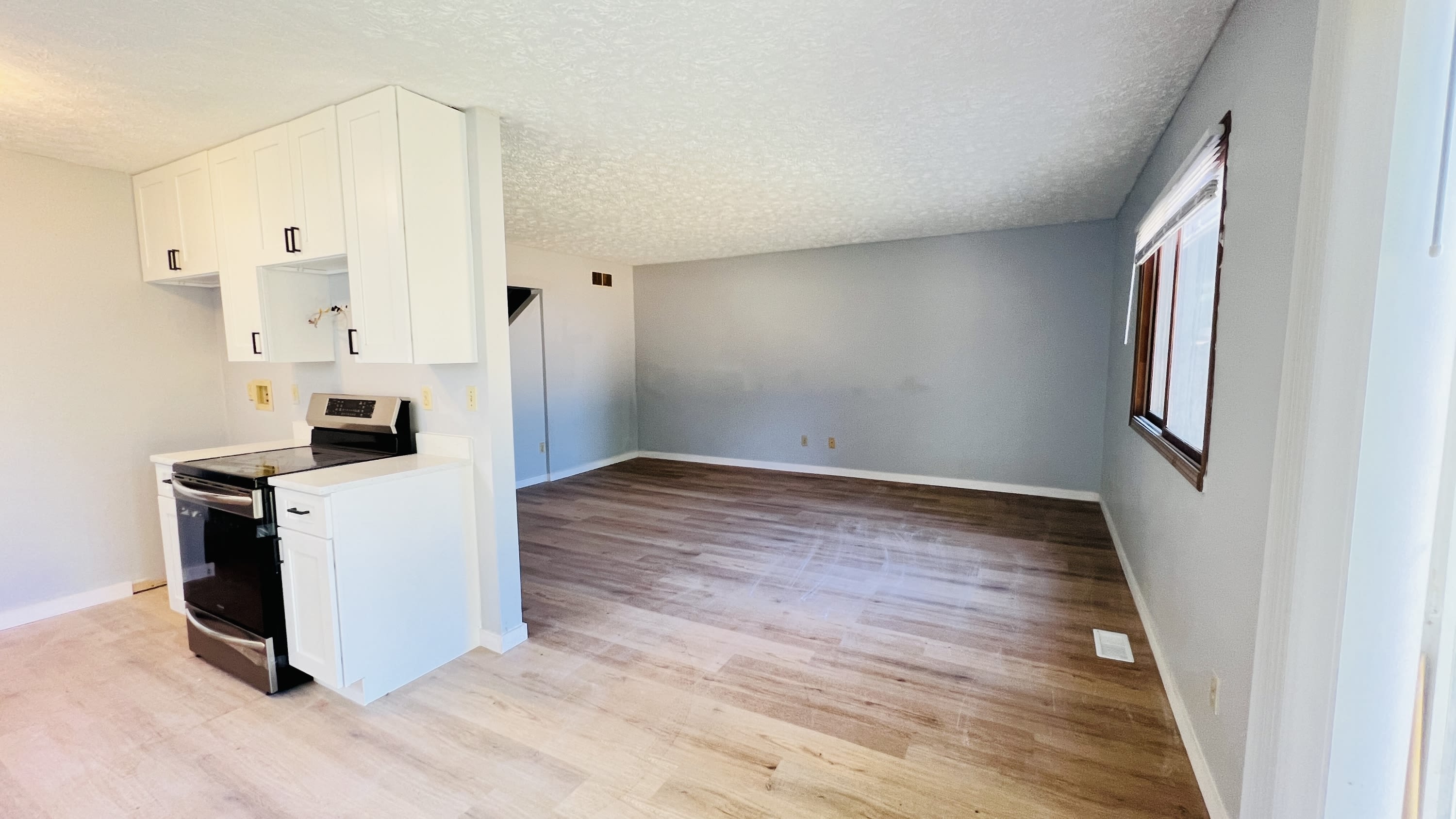 431 South Village Court – photo 5