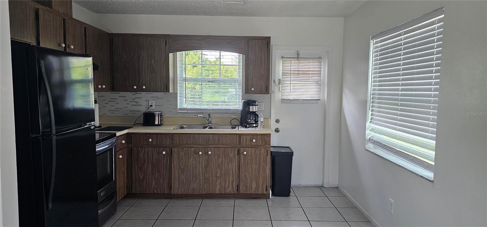 12048 HENLEY Avenue – photo 3