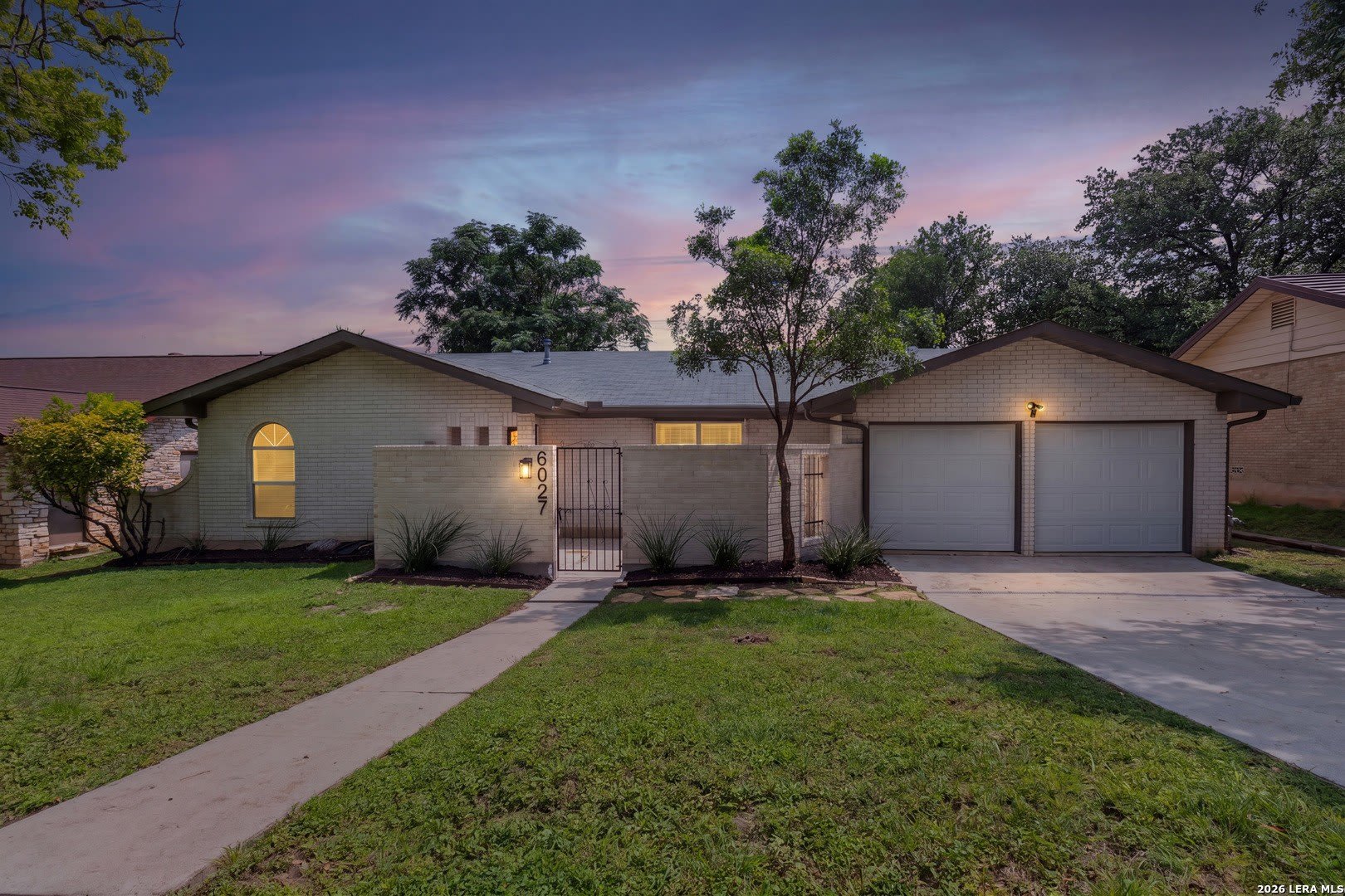 6027 FOREST SHADOW ST – photo 4