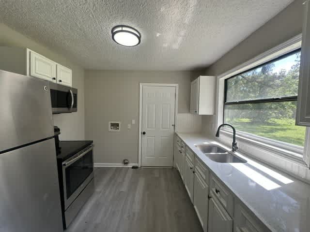 7447 Oriole Street – photo 5