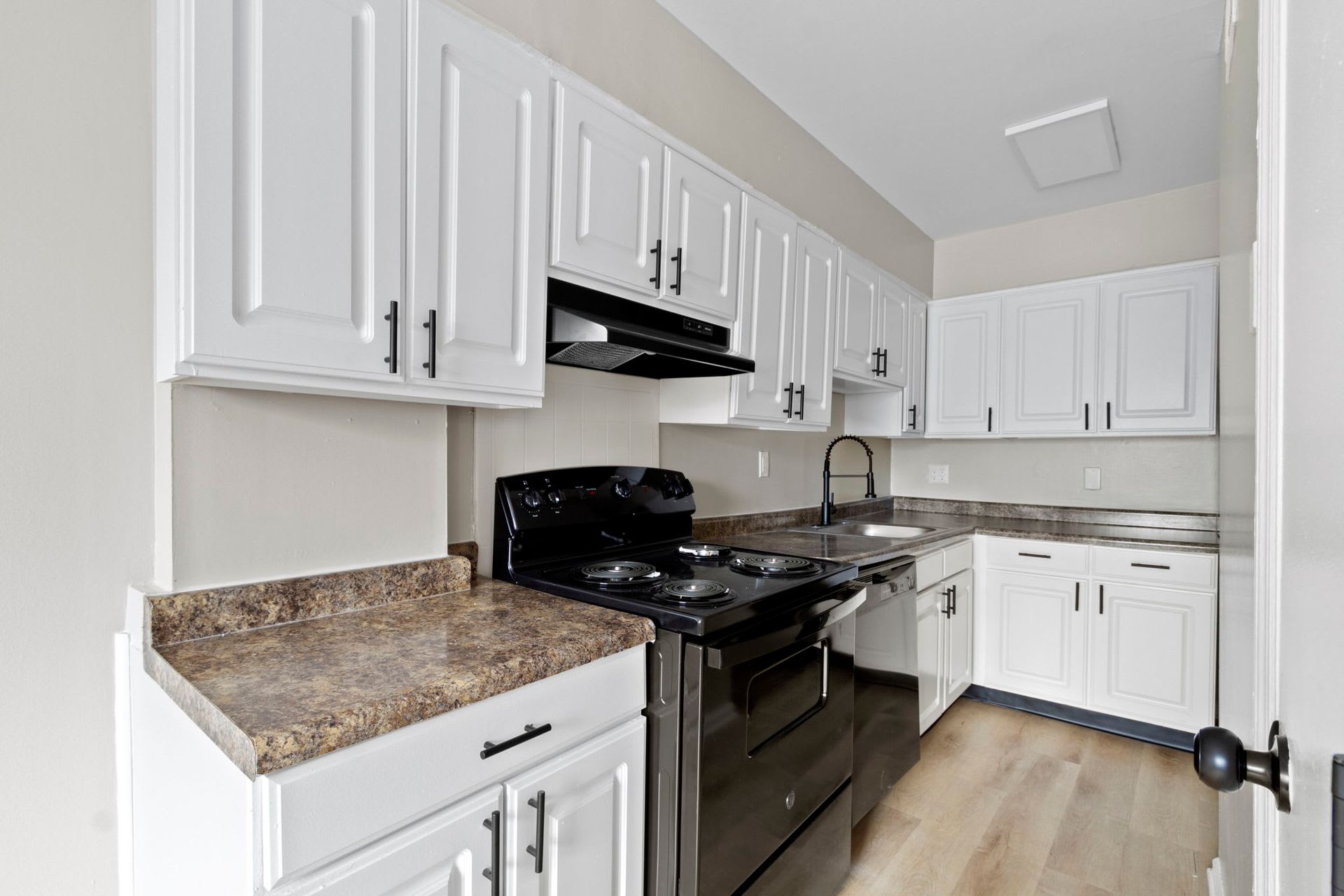 The Prairies Apartment Homes – photo 1
