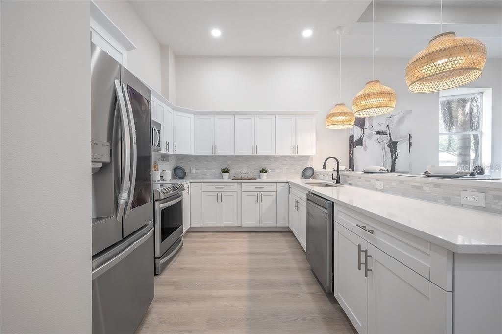9417 CITRUS GLEN Place – photo 3