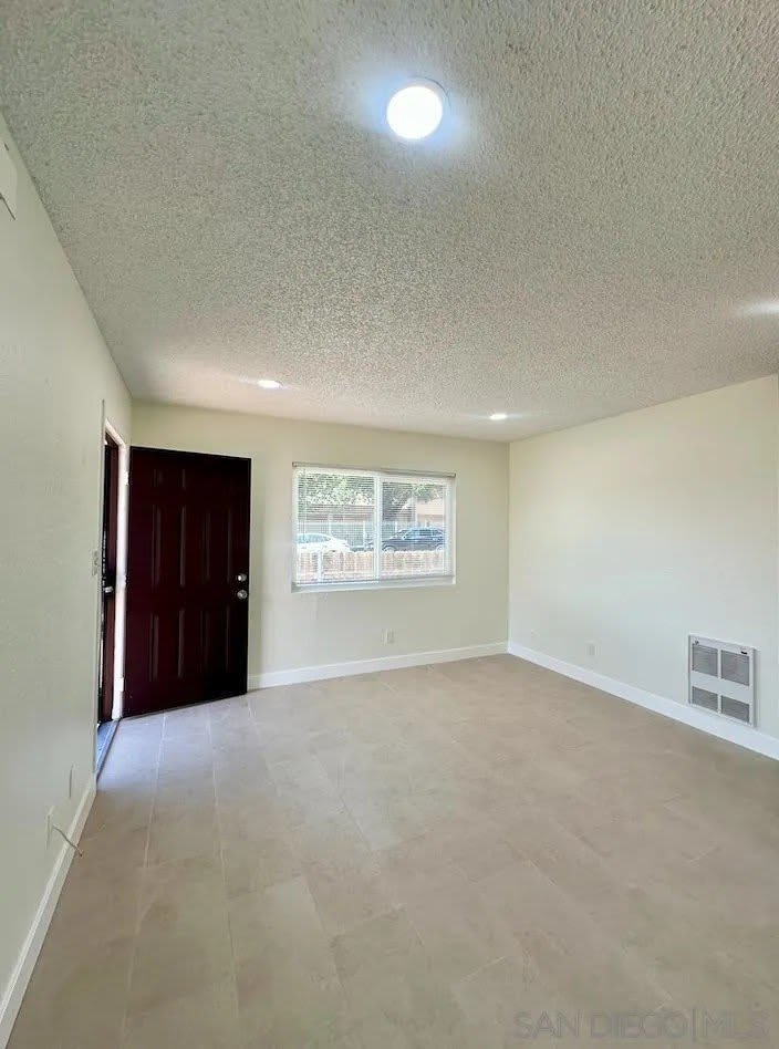 1254 Sumner – photo 2