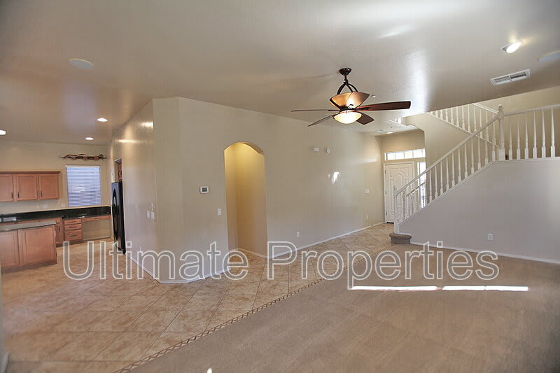 29828 N 121st Ln – photo 4