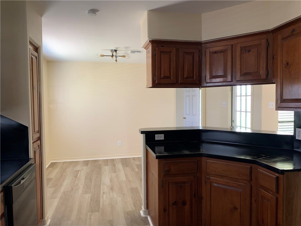 7017 Glasgow Drive – photo 5