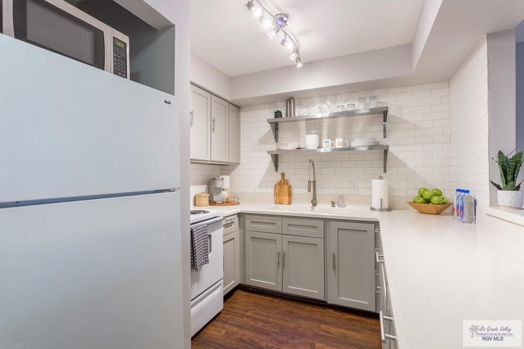 441 JOSE MARTI BLVD. – photo 3