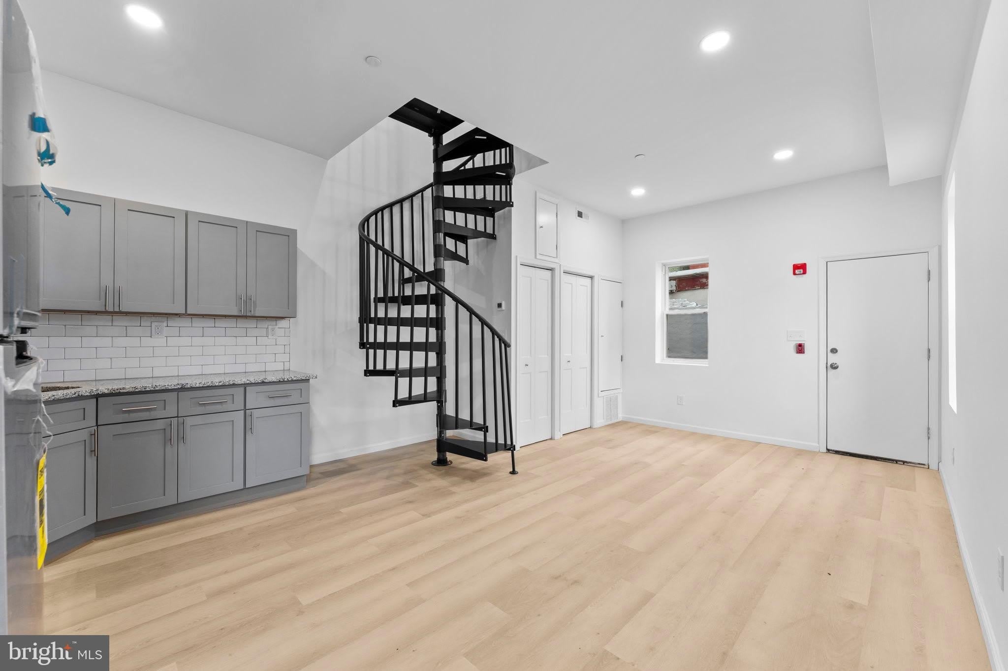 2600 S 7TH Street – photo 2