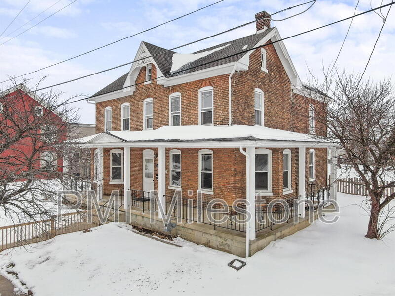 1001 Pope Ave – photo 1