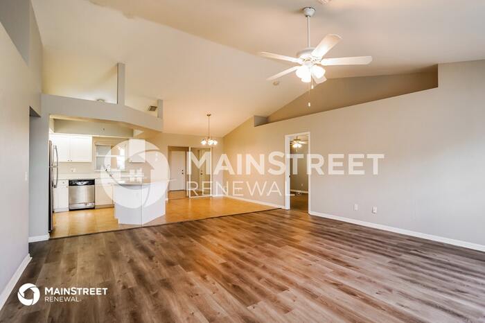 2108 Northeast 15th Lane – photo 2
