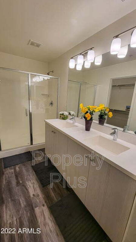 2362 E Huntington Dr – photo 4