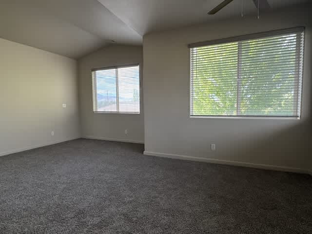 535 Warren Court – photo 4