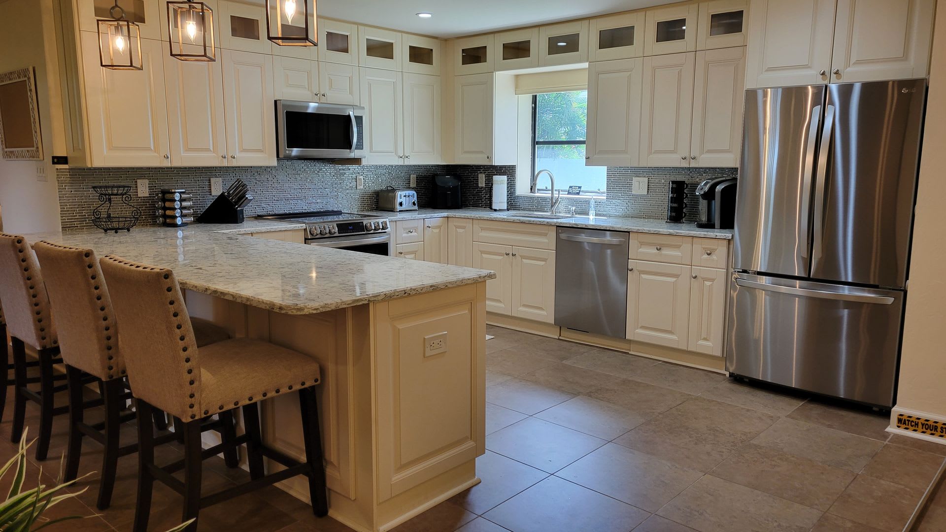 Seasonal only Large downtown Sarasota renovated home for your next vacation – photo 3