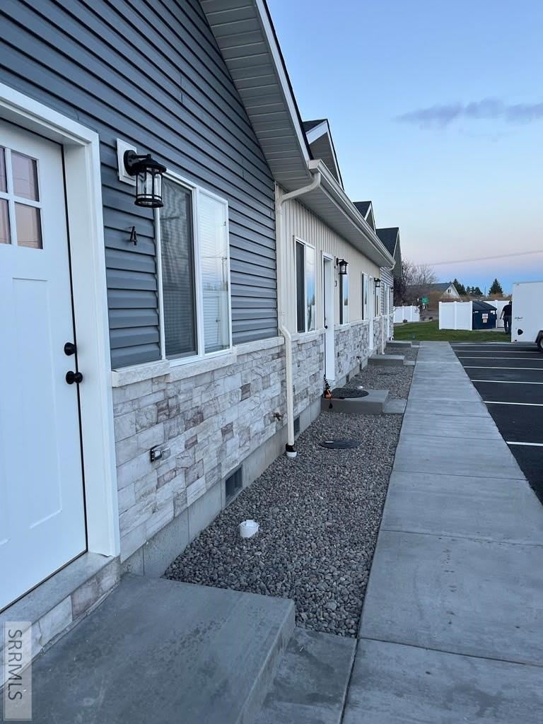 469 N 2400 E – photo 5