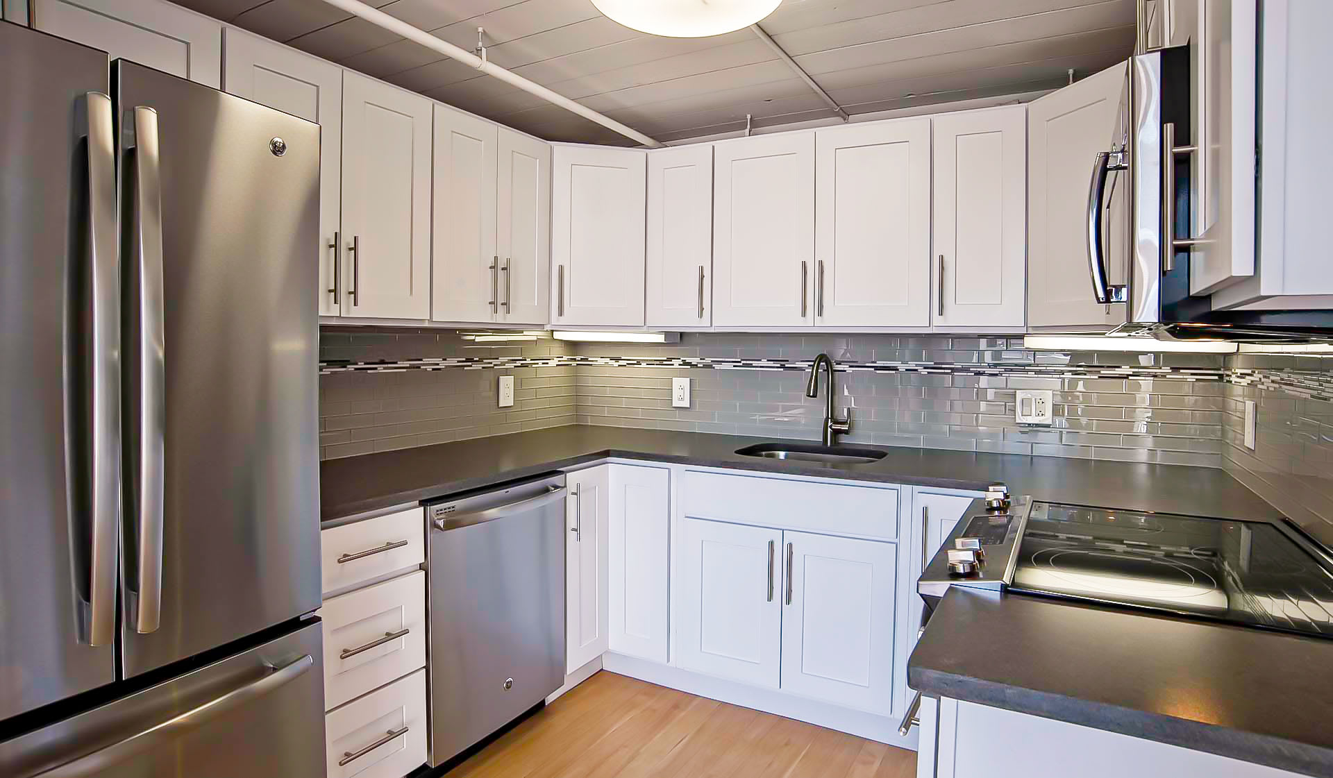 The Riverloft Apartment Homes – photo 4
