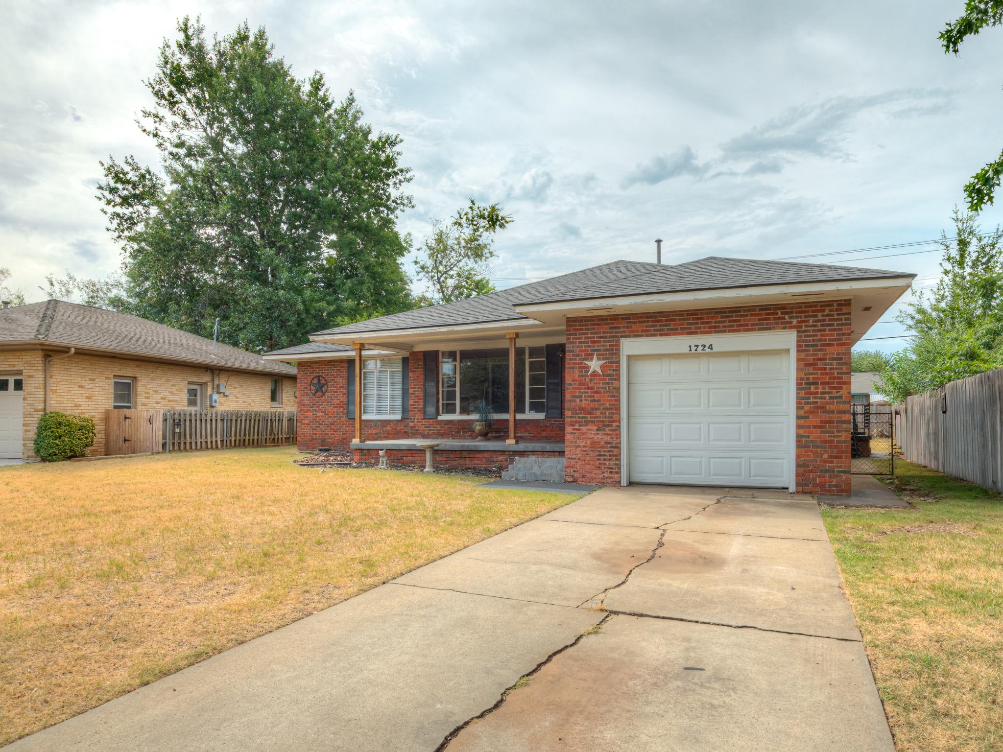 1724 Churchill Way – photo 2