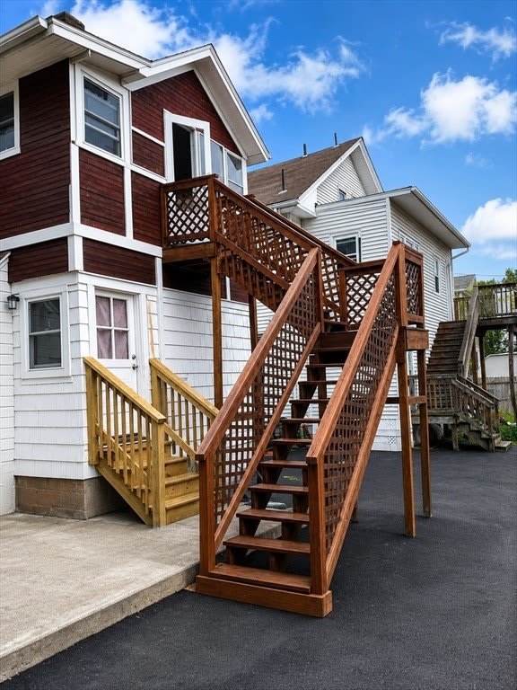 20 Taylor Ave – photo 2
