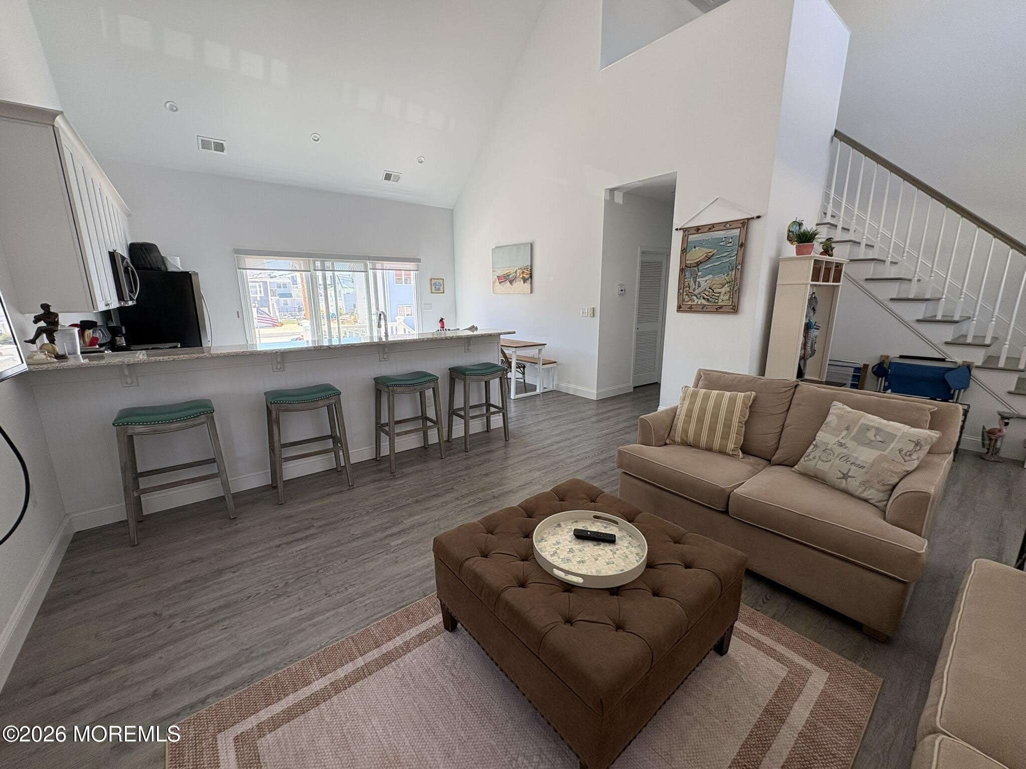 215 Heron Road – photo 5