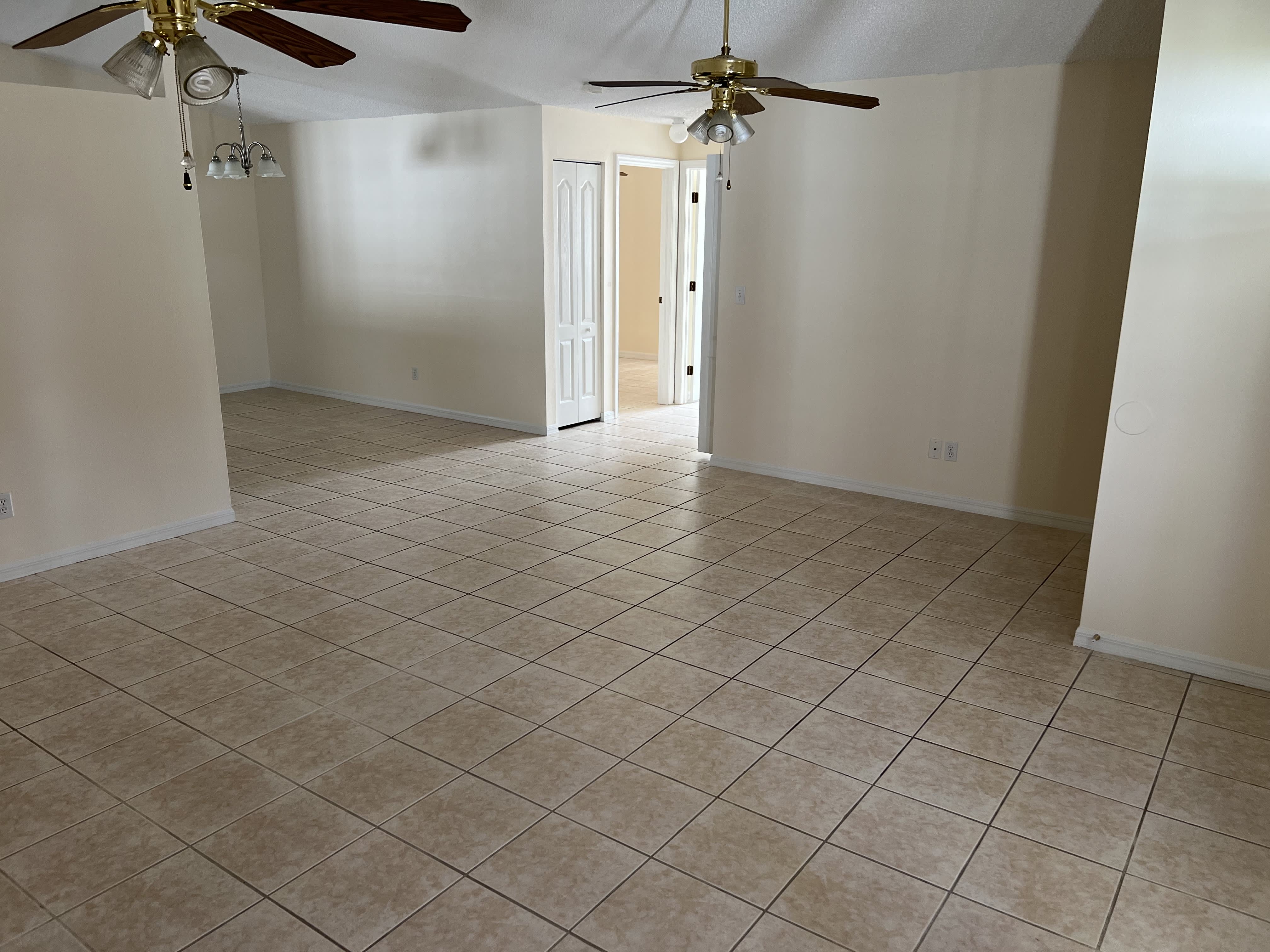 3717 137th Avenue North – photo 3