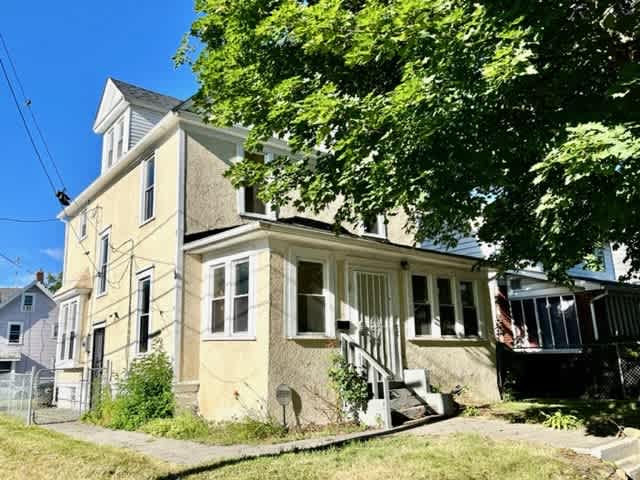 786 Florida Ave – photo 3