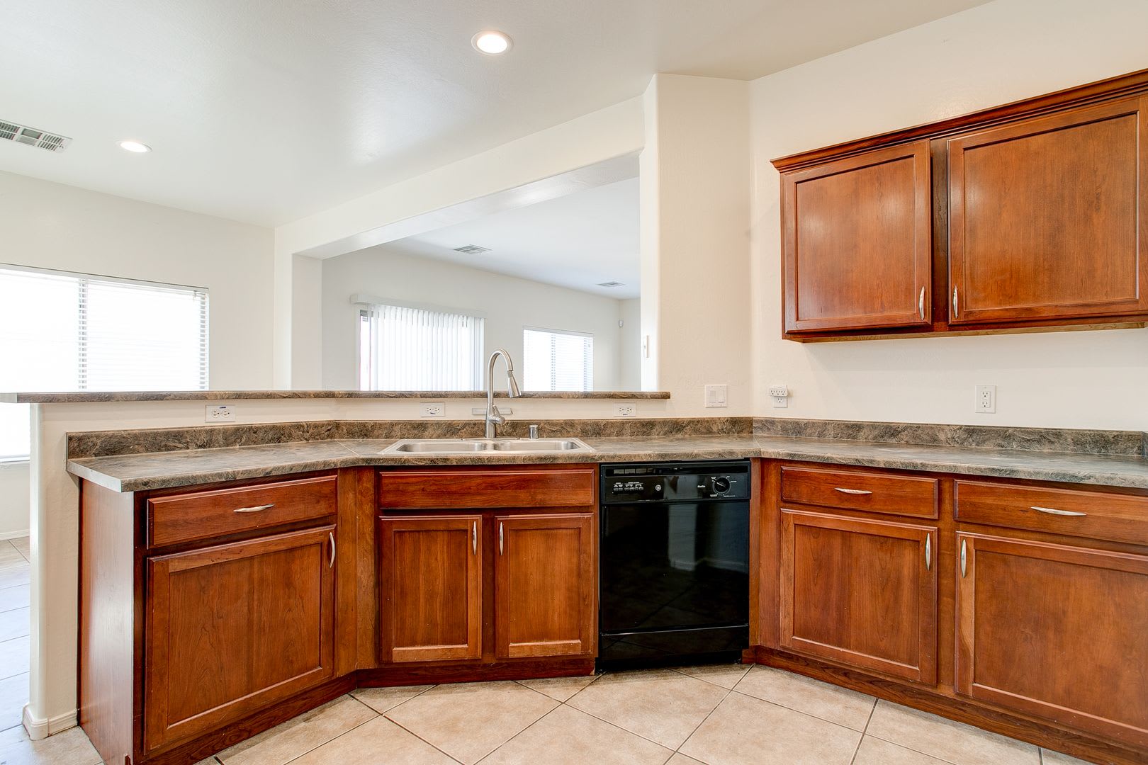 4 Bedroom In Tolleson Landscaping Redone Brand New Ac This Week Available August 1St Great 2 Story With Great Storage And Well Laid Out – photo 4