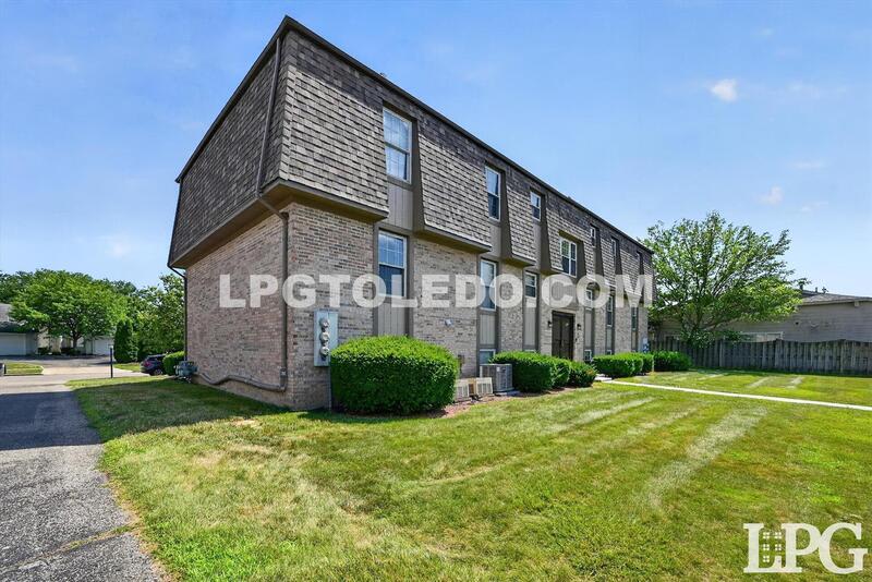 801 Hilltop Ln.-101 – photo 2
