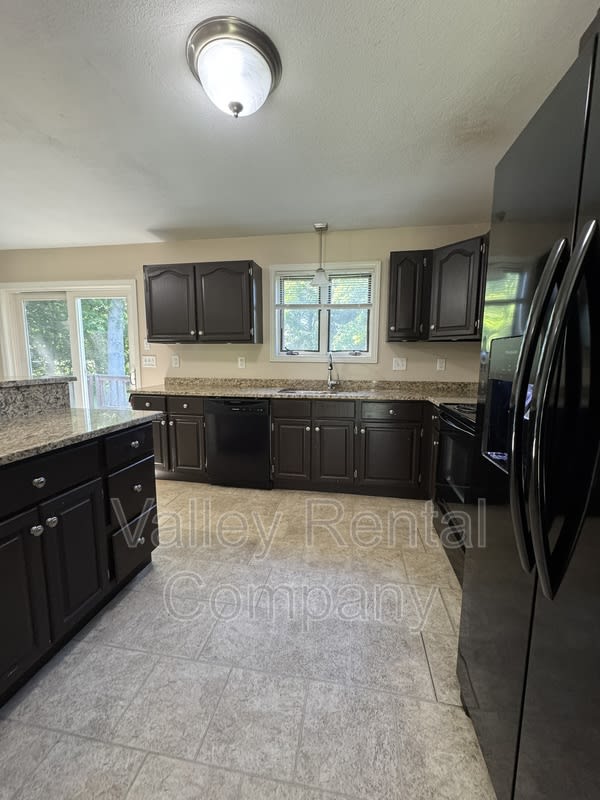159 Amherst Road – photo 3