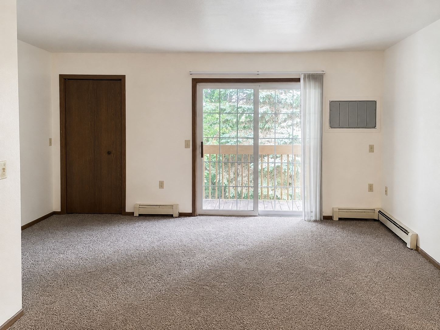 290 Spring St – photo 3